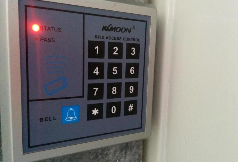 חדר סטנדרטי עם מיטת קומתיים ואמבטיה משותפת, As Mimosas