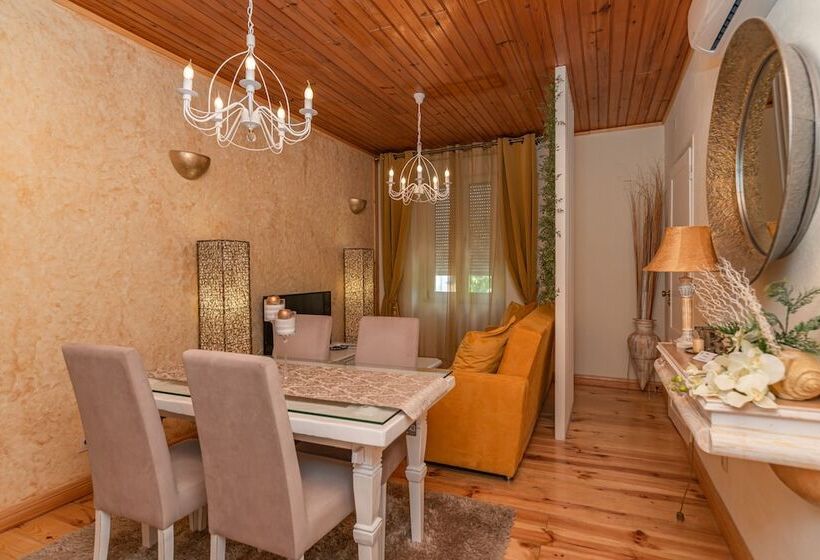 Апартаменты Comfort 2 Спальни, Villa Rio Guest House Suites