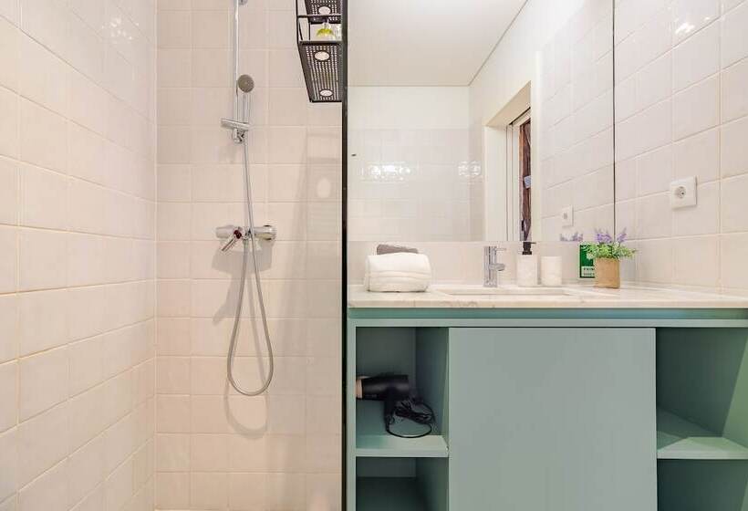 استودیو استاندارد با بالکن, Youropo City Center