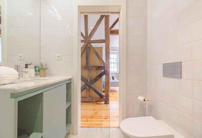 استودیو استاندارد با بالکن, Youropo City Center