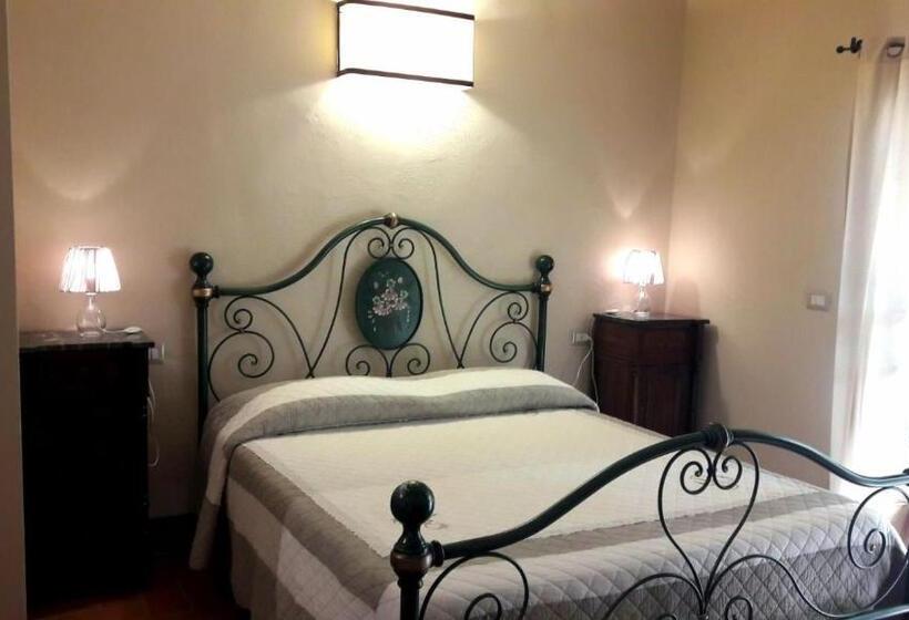 اتاق لوکس, La Tenuta Di Castelvecchio