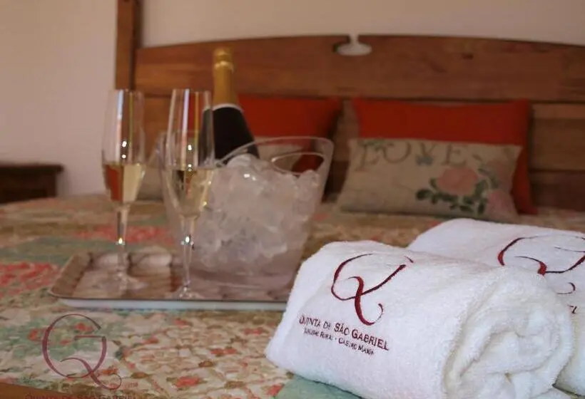 سوئیت با تخت بزرگ, Quinta De São Gabriel