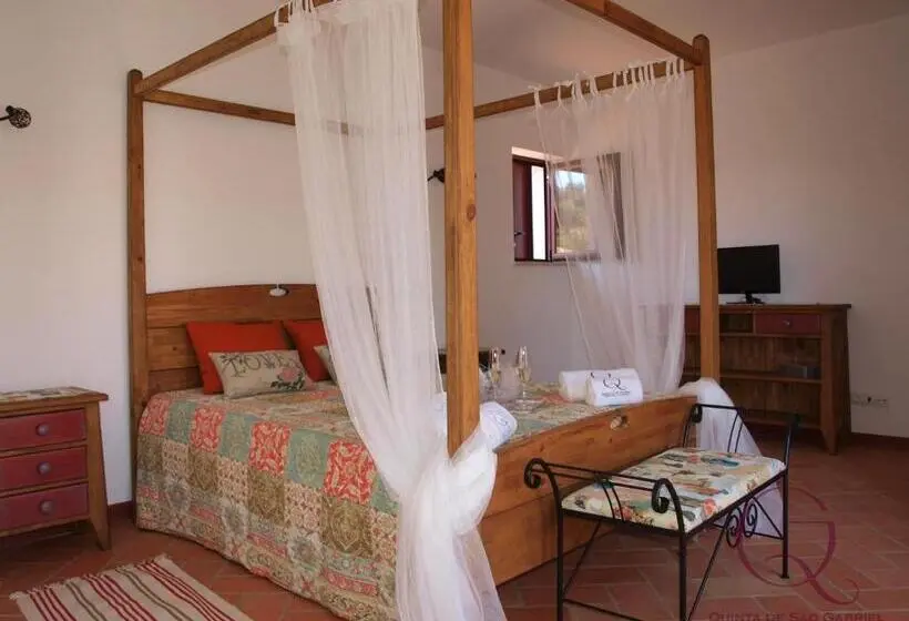 سوئیت با تخت بزرگ, Quinta De São Gabriel