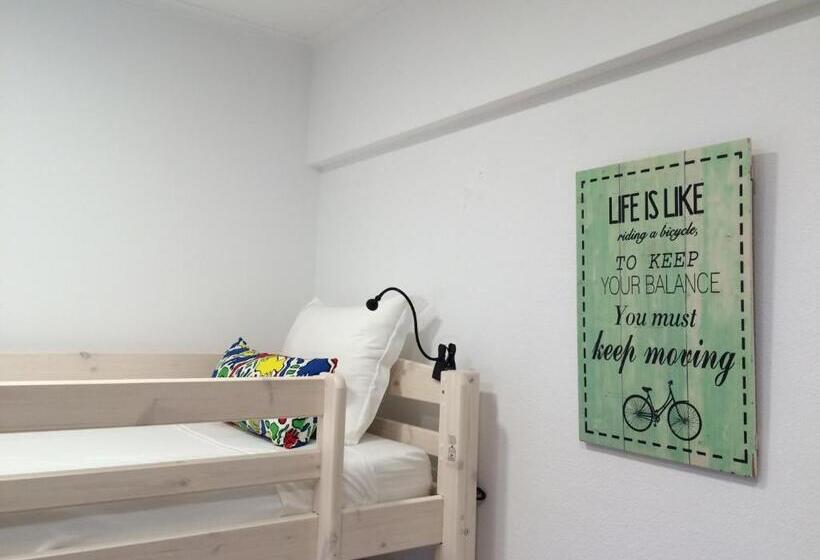 סוויטה משפחתית, Abla Guest House