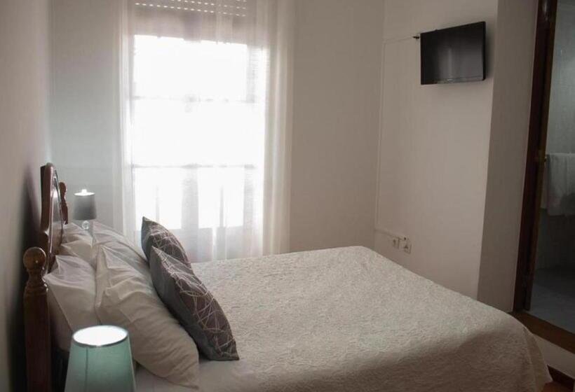 اتاق لوکس, Gouveia Residence