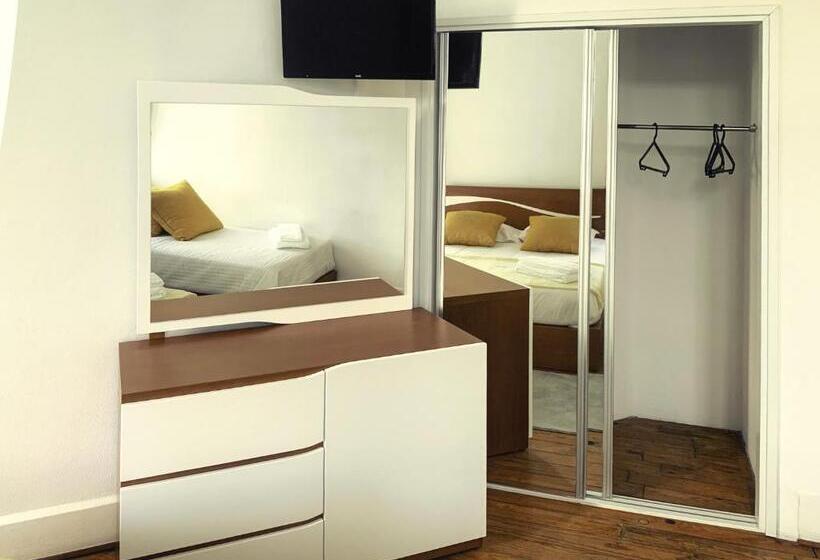 غرفة قياسية مزوَّدة بشُرفة, Guesthouse Tricana De Aveiro