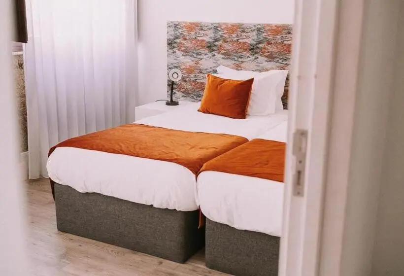 Perhehuone, Top Otel