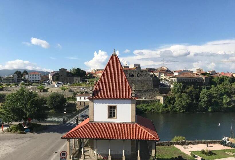 Люкс Вид на Реку, Top Otel