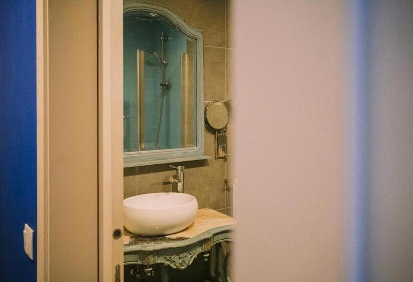 סוויטה, Top Otel