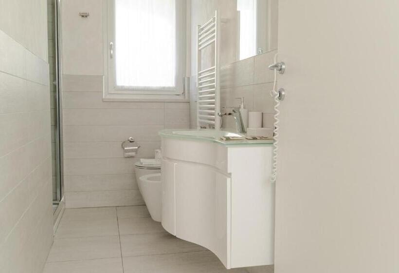 إستوديو ديلوكس, Yachting Residence