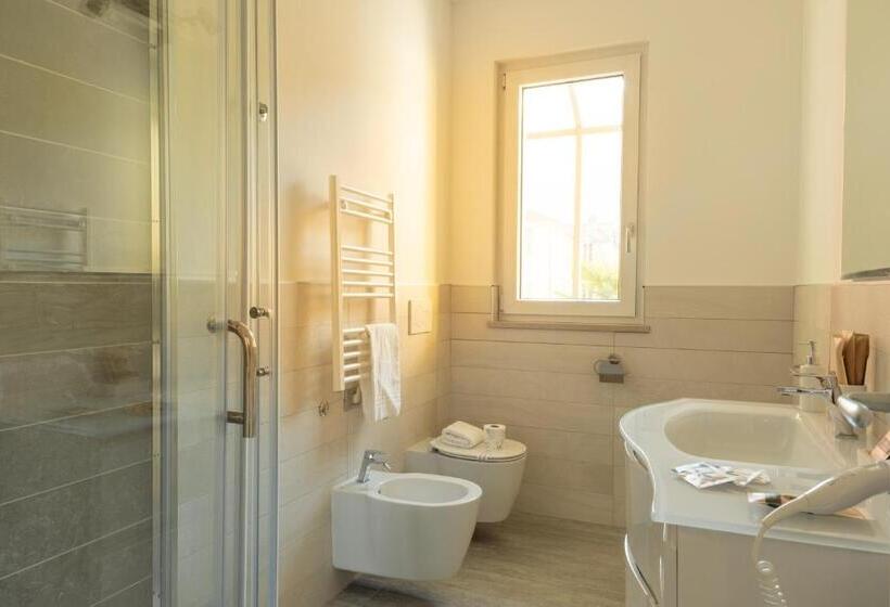 شقة غرفة واحدة, Yachting Residence