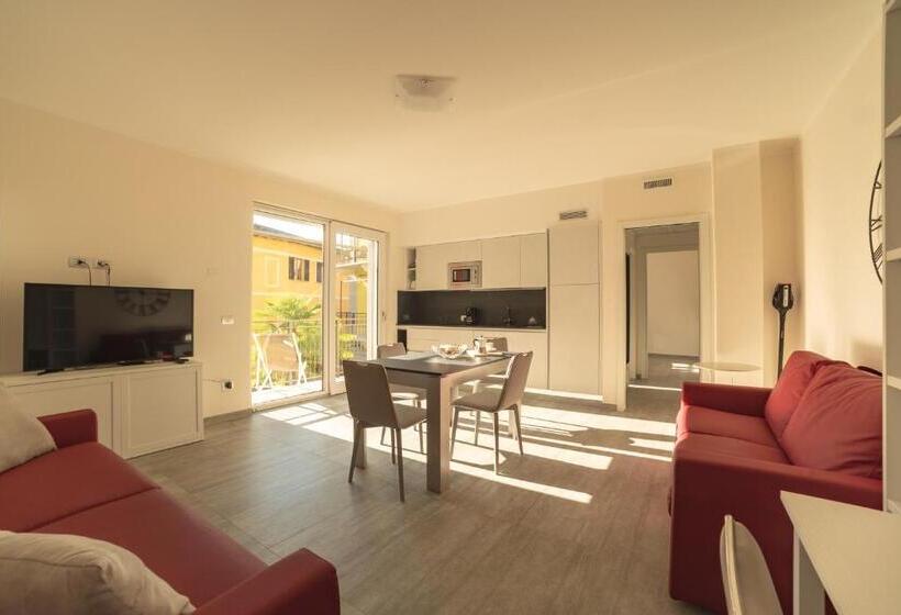 شقة غرفة واحدة, Yachting Residence