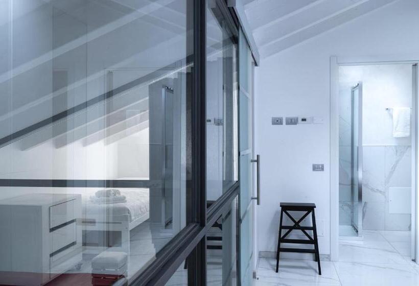 غرفة دوبلكس, Yachting Residence