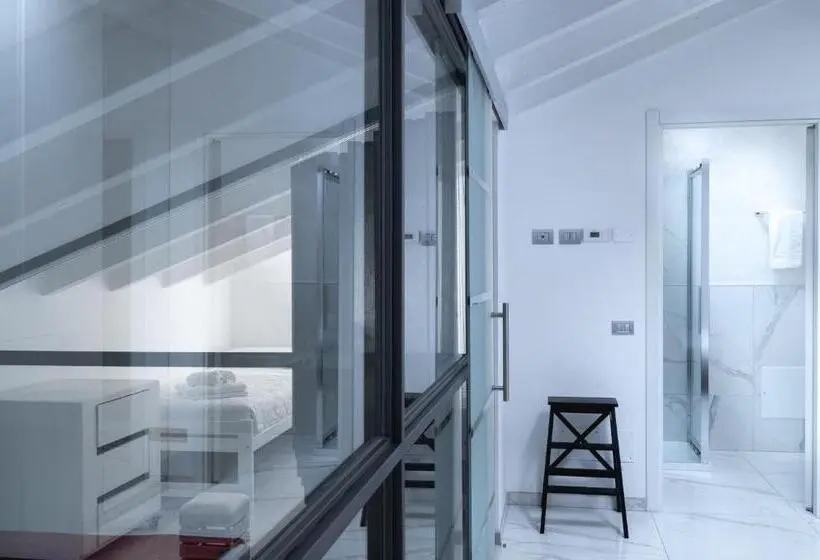 ドゥプレックスルーム, Yachting Residence