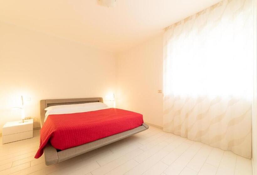 شقة غرفة نوم واحدة مزودة بشُرفة, Yachting Residence