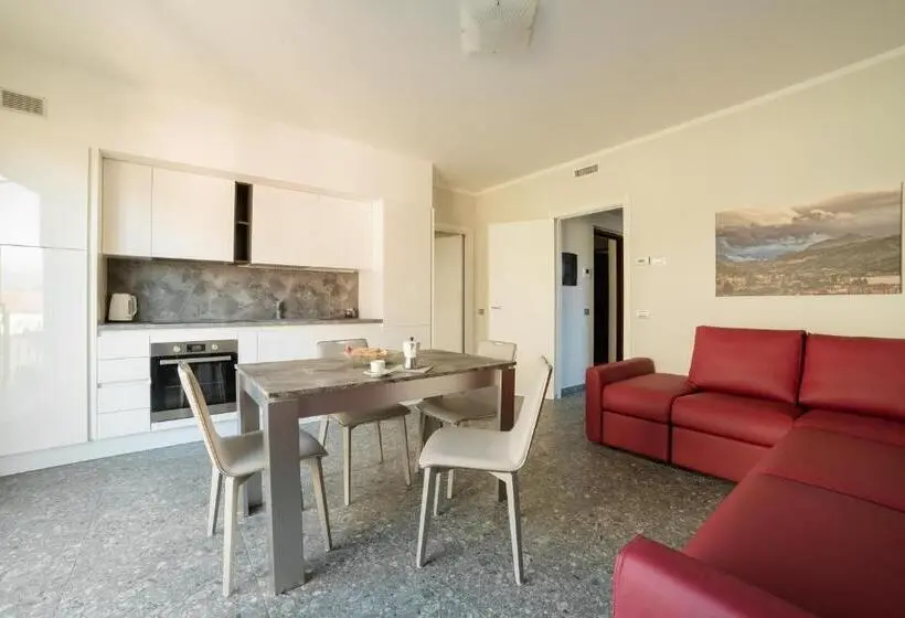 ２ベッドルームアパートメント, Yachting Residence
