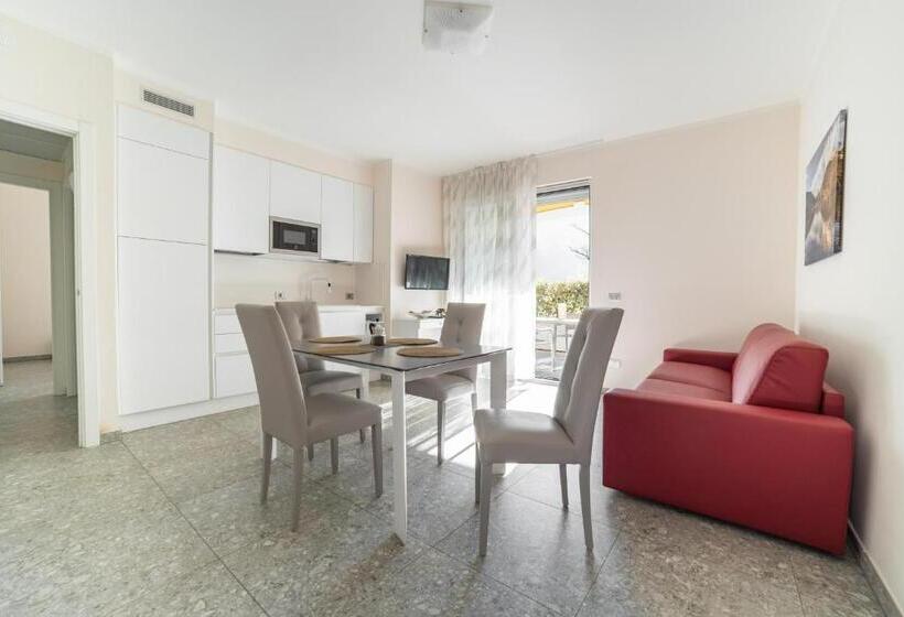 شقة غرفة واحدة مطلة على حمام السباحة, Yachting Residence