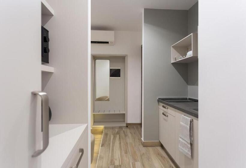 标准工作室, Aparthotel Durini