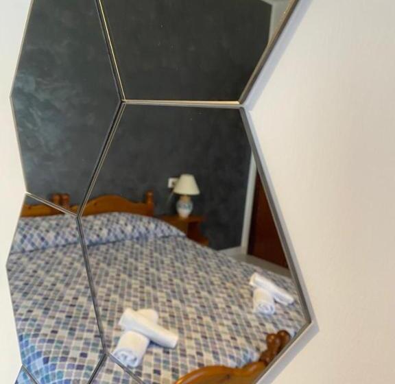 חדר בסיסי לשלושה, Agriturismo Colle Maiano