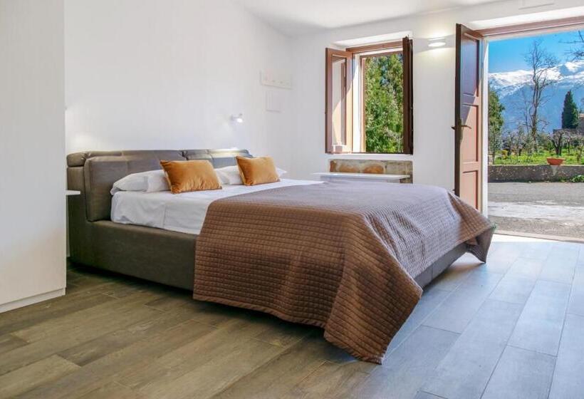 סוויטה משפחתית, Feudo Galefona