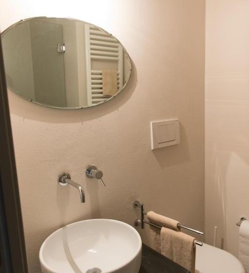 جناح, Relais Casale Valigi