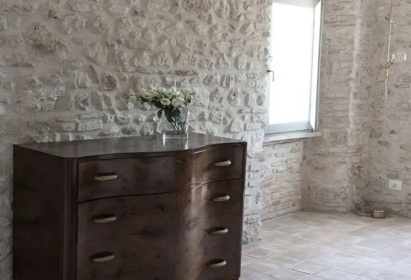 اتاق لوکس, Relais Casale Valigi