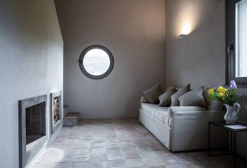 جناح, Relais Casale Valigi