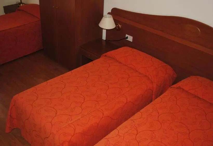 Standard Kolmen Hengen Huone, Alloggio Al Ponte