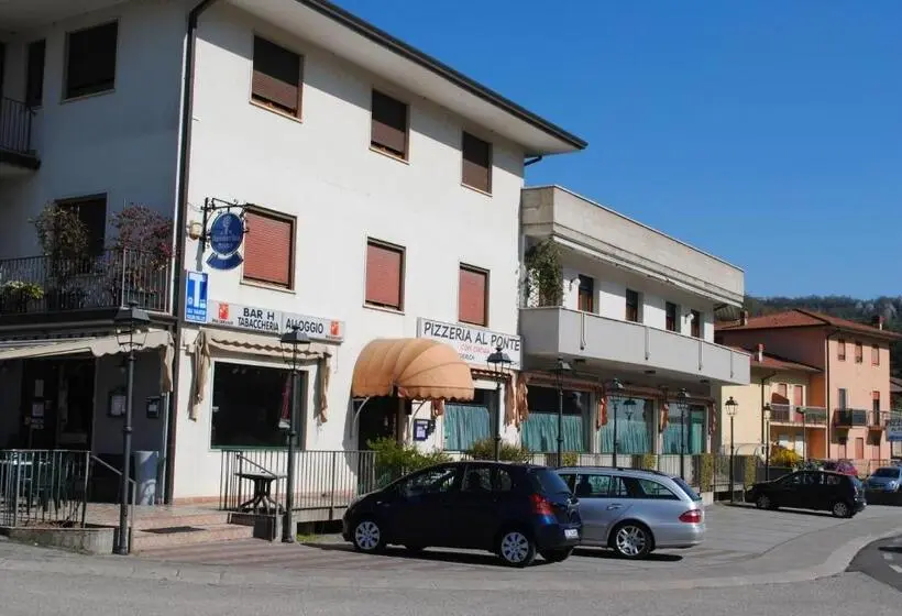 Standard Yhden Hengen Huone, Alloggio Al Ponte