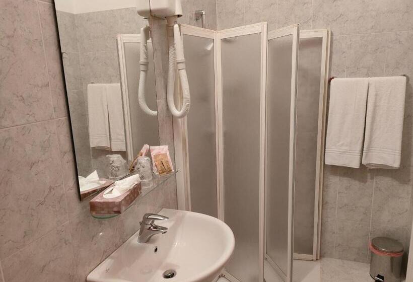 غرفة عائلية, Alloggio Al Ponte