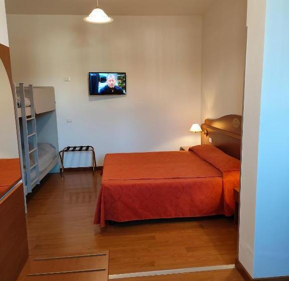 غرفة عائلية, Alloggio Al Ponte