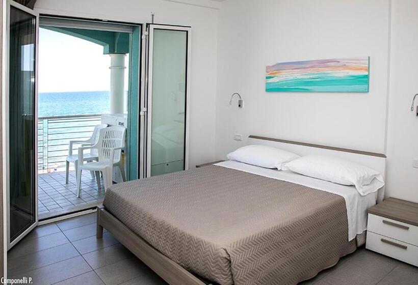 带2个卧室的公寓, Residence Acquasuite