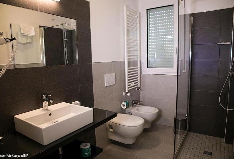 带2个卧室的高级公寓, Residence Acquasuite