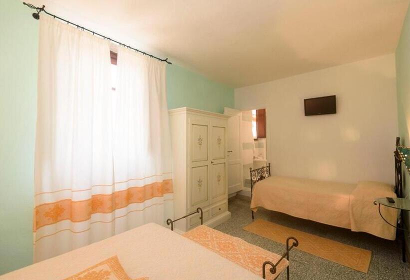 اتاق لوکس, Al Vecchio Corso B&b