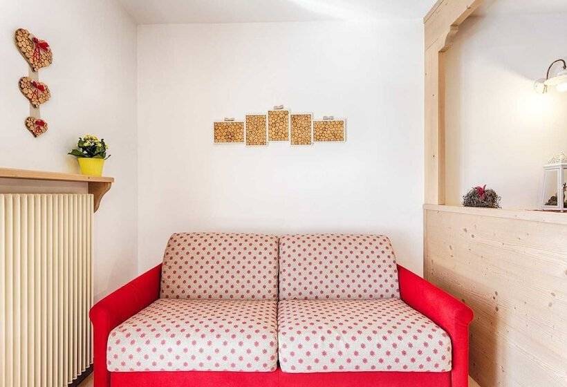 شقة غرفة واحدة مزودة بتراس, Residence Ronchi