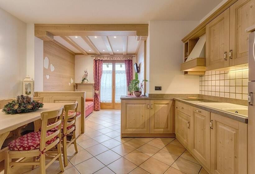 جناح عائلي, Residence Ronchi