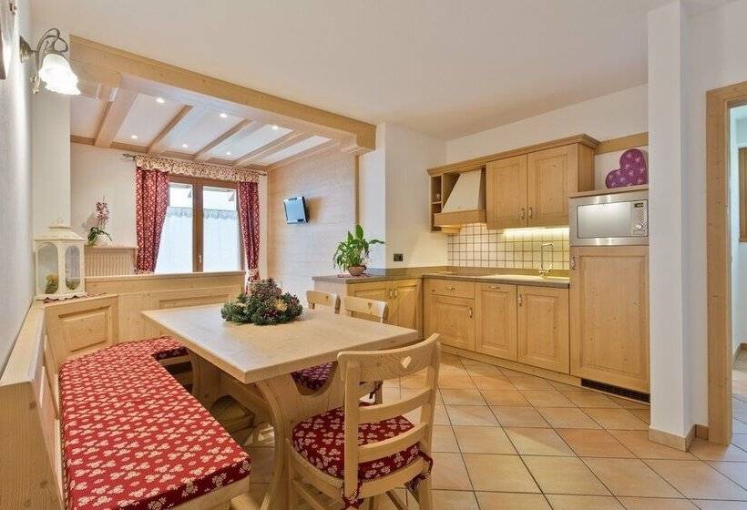 جناح عائلي, Residence Ronchi