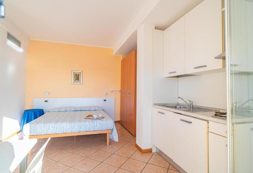 شقة غرفة واحدة مزودة بتراس, Residence Villa Gloria