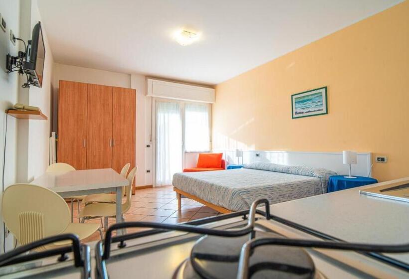 Апартаменты 1 Спальня с Террасой, Residence Villa Gloria