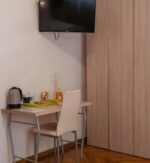 اتاق راحتی سه تخته, Bed & Bike Ferrara
