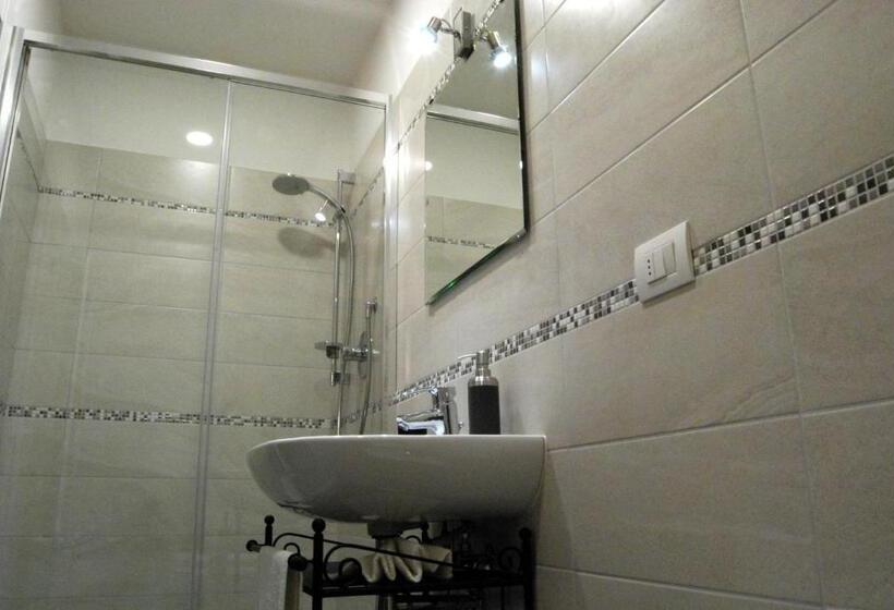 اتاق استاندارد سه نفره, Guest House Zefiro