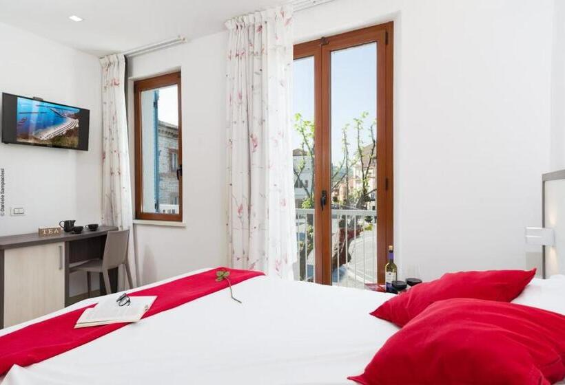 バルコニー付きスタンダードルーム, Viverenumana