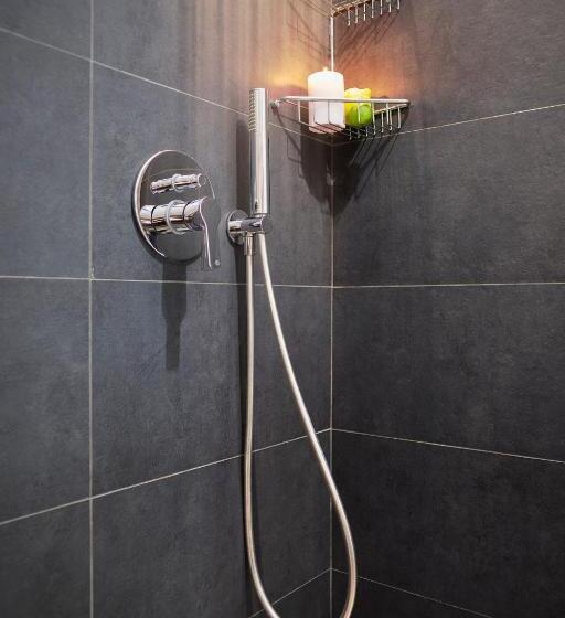 バルコニー付きスタンダードトリプルルーム, Viverenumana