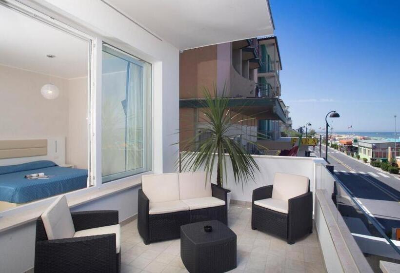 استودیوی استاندارد با چشم‌انداز دریا, White Suite & Apartments