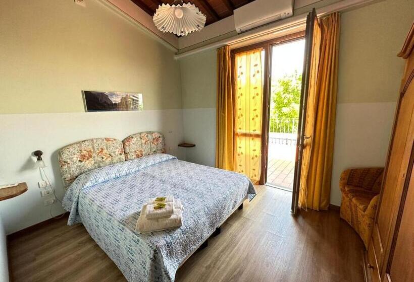 شقة غرفة واحدة, Villa Ilangi