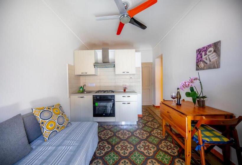 Апартаменты 1 Спальня, Blue Coral Apartment