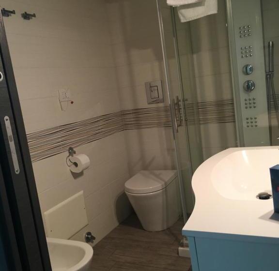 اتاق استاندارد با چشم‌انداز دریا, I Giardini Del Re