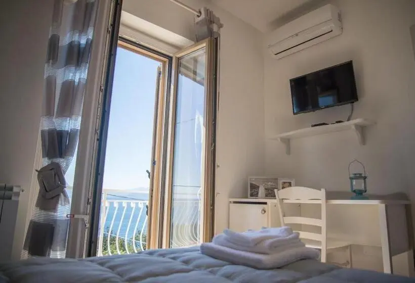 Deluxe-huone Merinäkymä, Villa Caterina Affittacamere