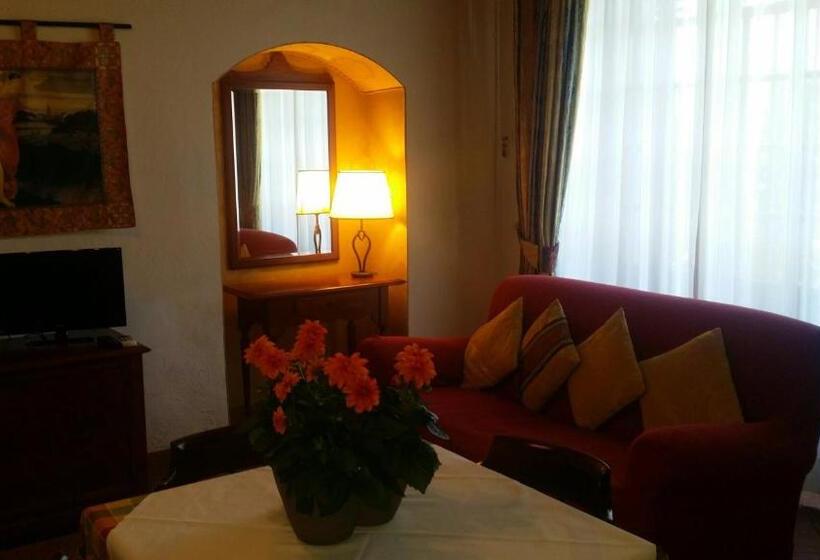 استودیوی استاندارد, Residence Casale Mostacciano