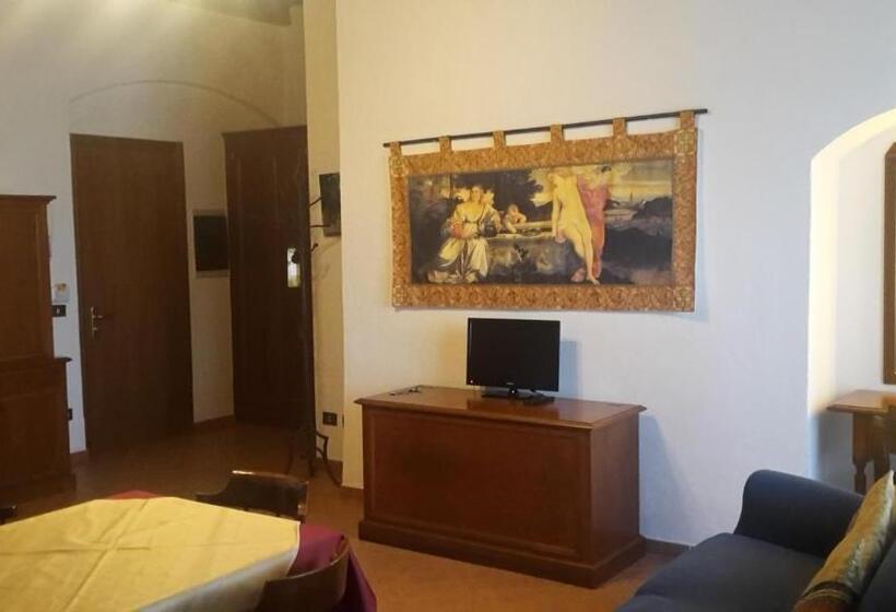 استودیوی استاندارد, Residence Casale Mostacciano